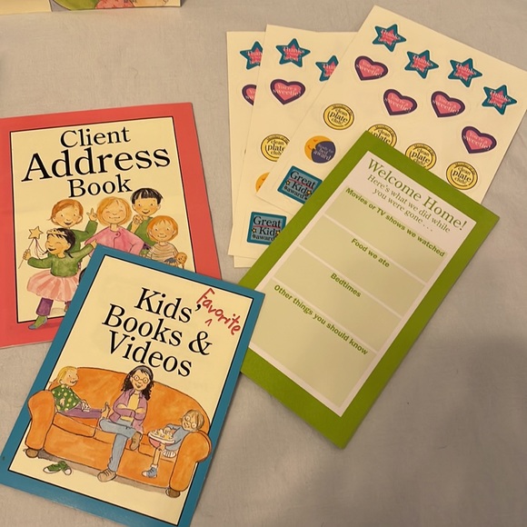 American Girl Library - Babysitters Business Kit - Picture 4 of 7